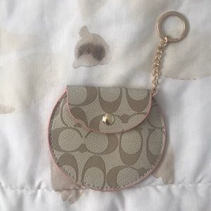 coach coin holder